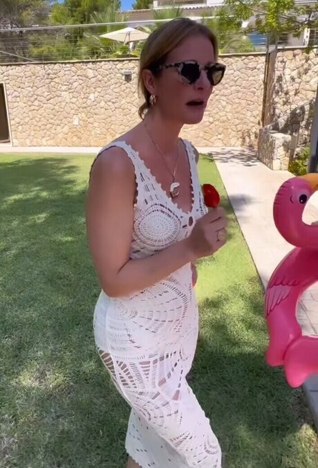 milf yoga onlyfans pornos images