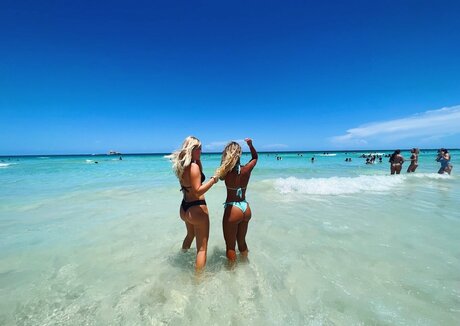 Jailyn Como star nude gallery