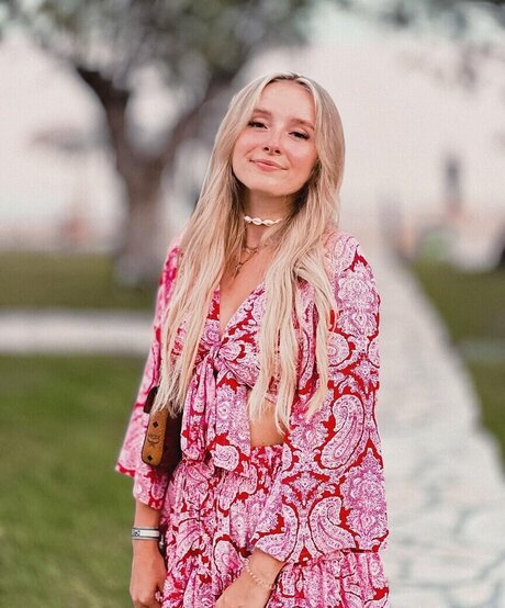 hottest teacher onlyfans hot sexy photos