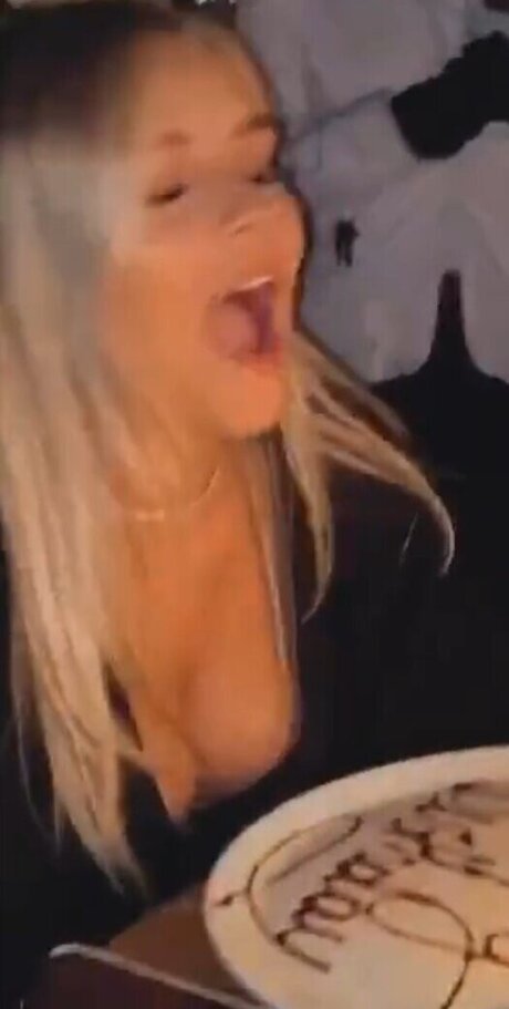 lactating onlyfans nude archive