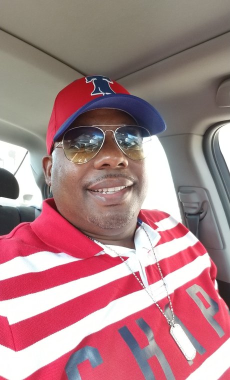 Mont B nude actress picture