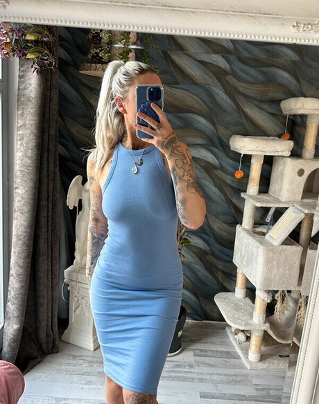 hairy pregnant onlyfans free nude photo