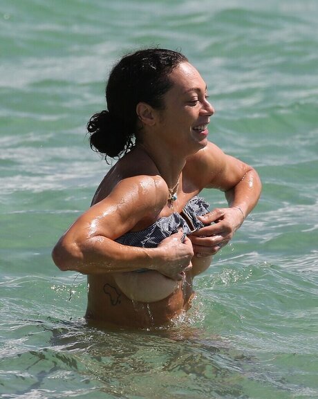 hairy ebony onlyfans hot naked photo