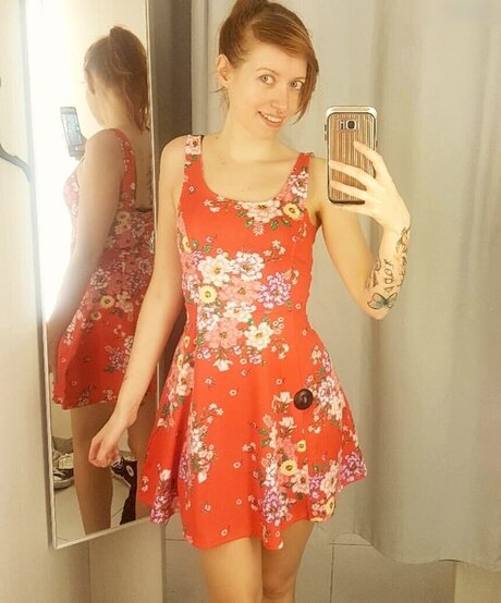 female masturbation onlyfans hot image