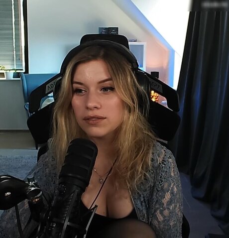 topless beach onlyfans top pics