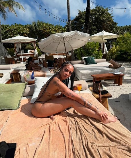 Jennywithad pornstar erotic img