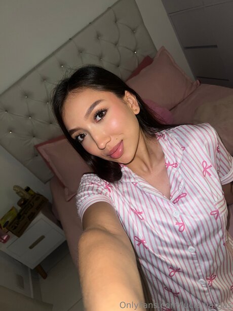 amateur wife onlyfans pornographic pictures