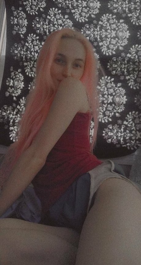 chubby babe onlyfans naked image