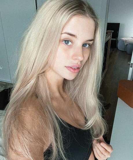 spin the wheel onlyfans sexy xxx pic