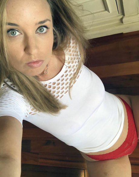 social media influencer onlyfans free archive