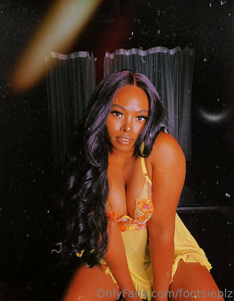 footsieplz pornstar art photos