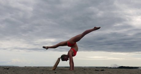 Rosie Burr sexy star image