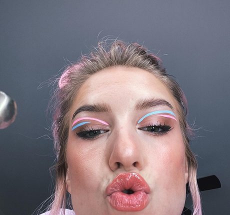 Courtney Miller star pornographic photo