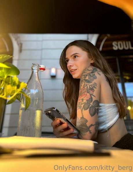 Kitty Berg nude star image