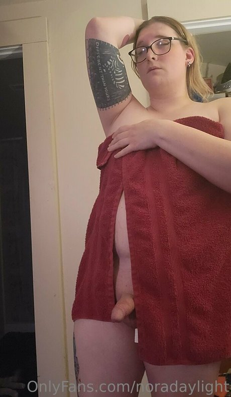 noradaylight xxx star galleries