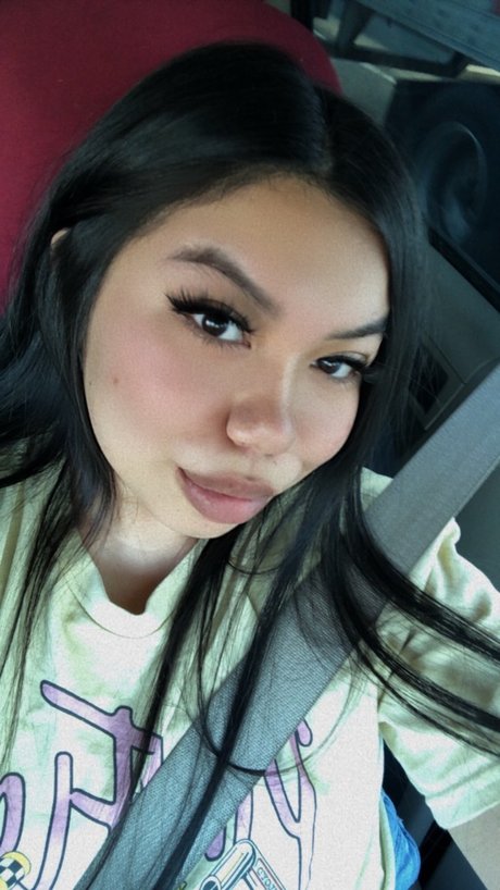 Lexi Luna art star photo