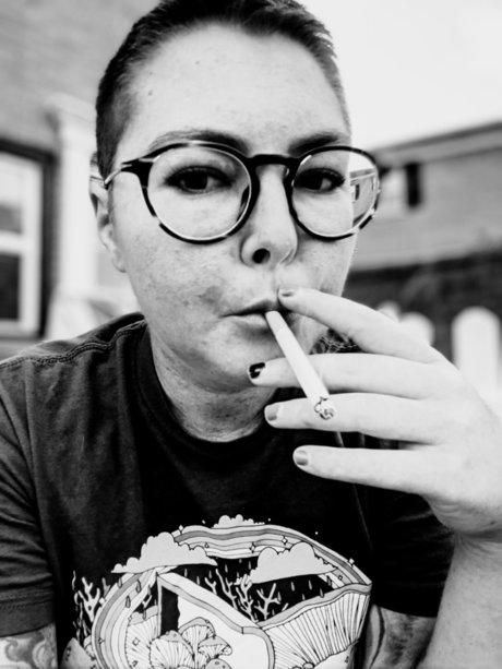 Mirror Remains model sexy pictures