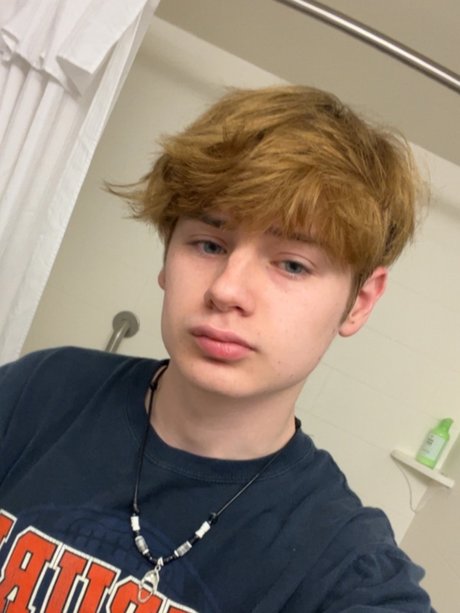 Michael Burson naked model pic