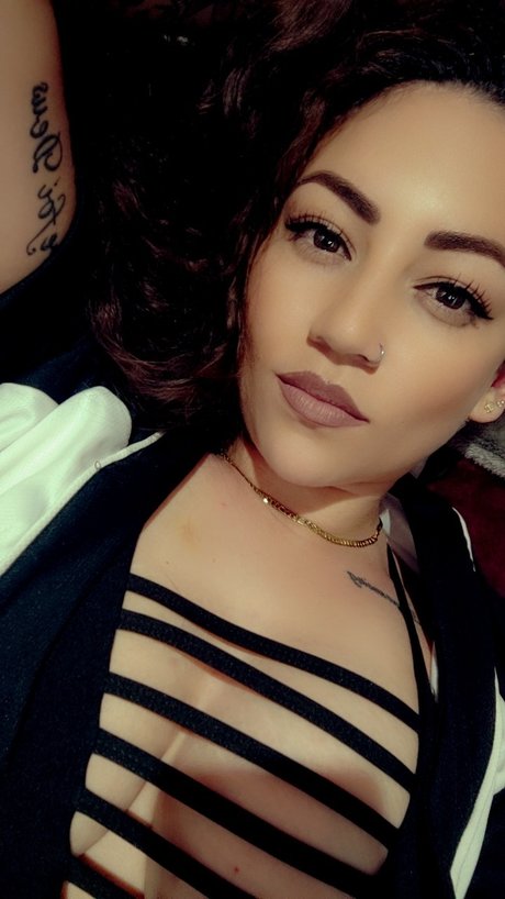 female masturbation onlyfans erotic pic