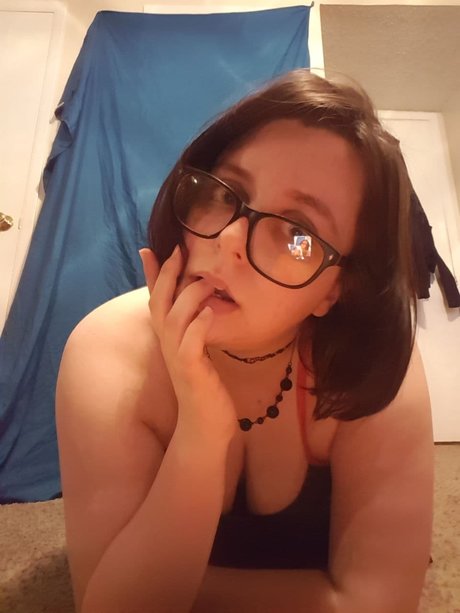 skinny asian onlyfans top photo