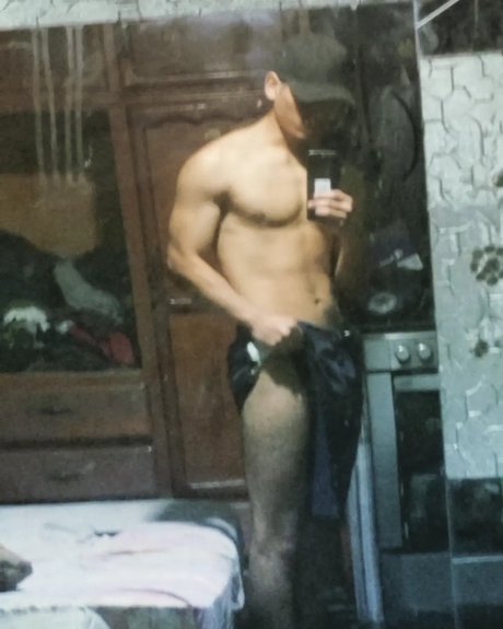 Mazzimo Montana model nudes image