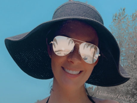 MysteriousHotMom VIP hd model images