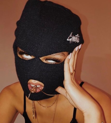 OhSheNasty model nudes photos