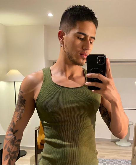 Nicolas Qintero_ pornstar nudes pic