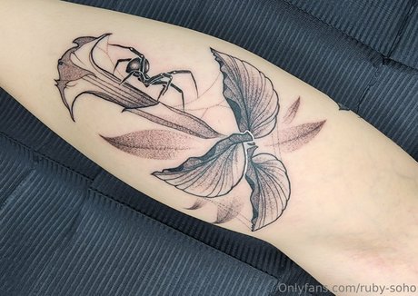 lactating onlyfans beautiful naked photo