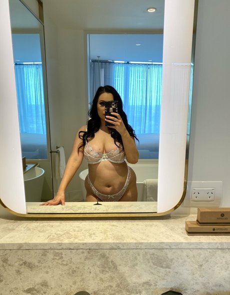 blairhoneyy sex model picture