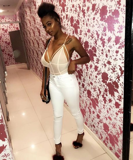 petite ebony onlyfans sexy pics