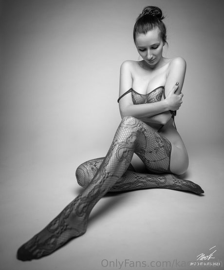 kacaduch star adult image