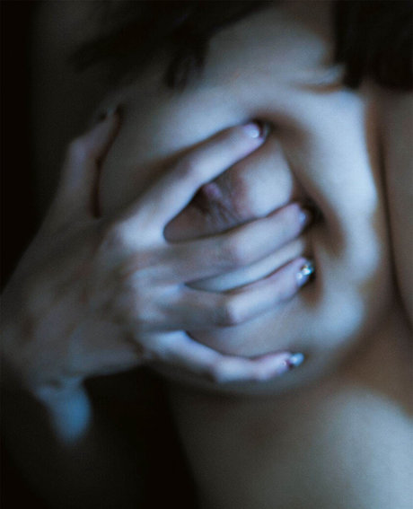 Shion Utsunomiya model nude images