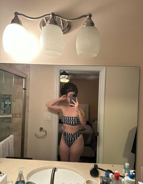 Alexis Rodriguez nude pornstar pictures