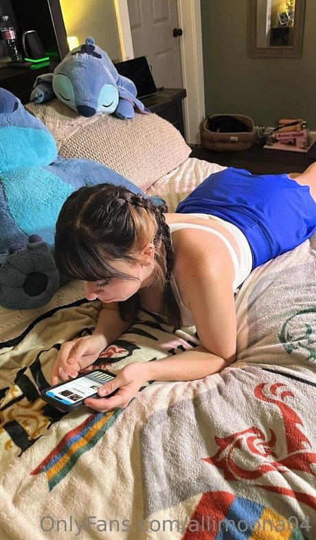 allimoona04 nudes actress pics