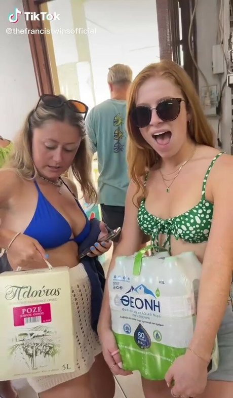 Rosyshimmer model exclusive photo