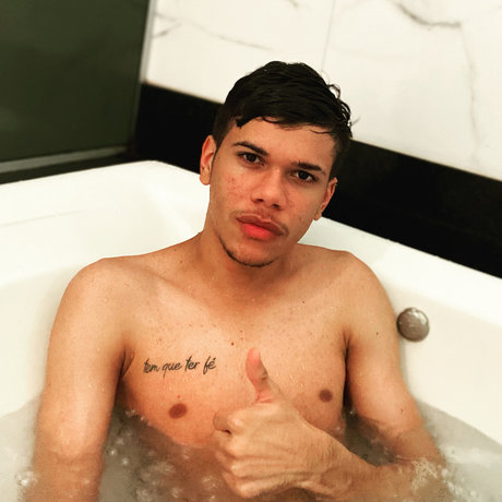 DOTADO GOI NIA erotic pornstar galleries