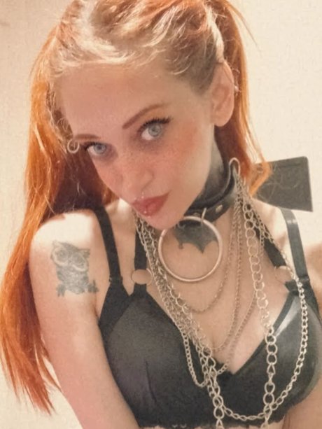 Siniestra beautiful pornstar pic