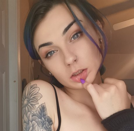 Premiumprettylittlepurrrl star sexy picture