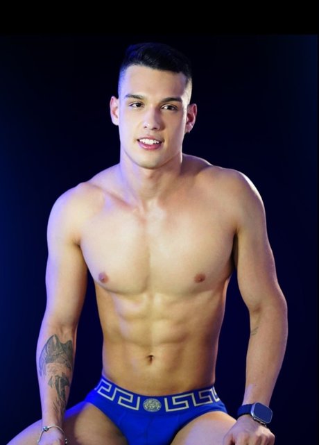 Noah Muller model high quality img