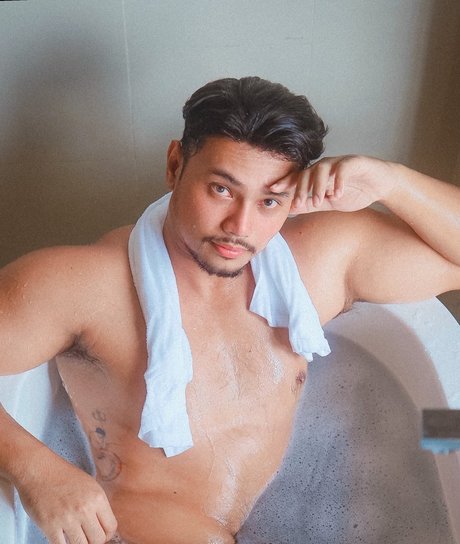 Me Vinai pornstar perfect archive