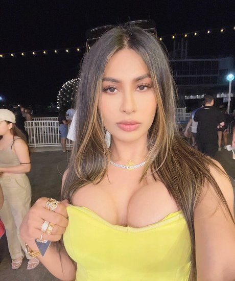 blonde wife onlyfans free naked photo