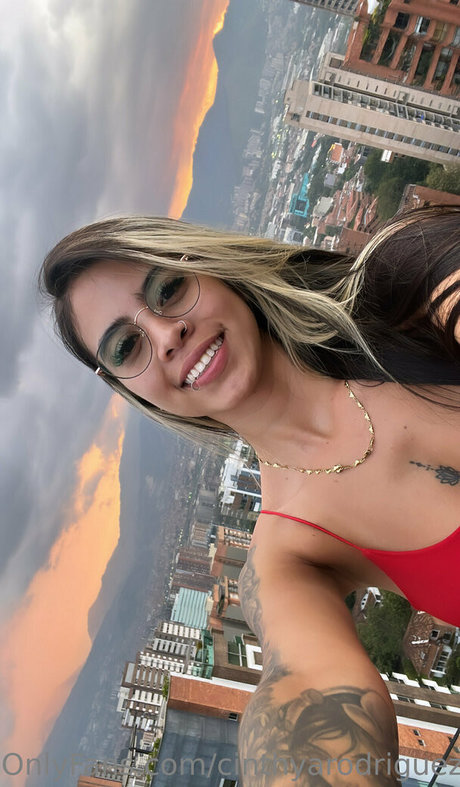 curvy blonde milf onlyfans hot nude image