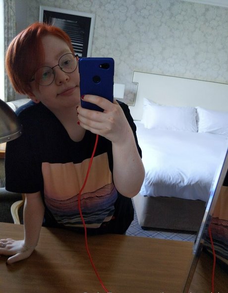 hugginrobin high quality star photos