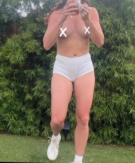 gingrbreadginny model adult img