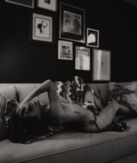 milf model onlyfans naked pics