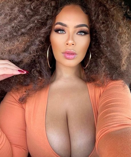 hotwife onlyfans porn photo