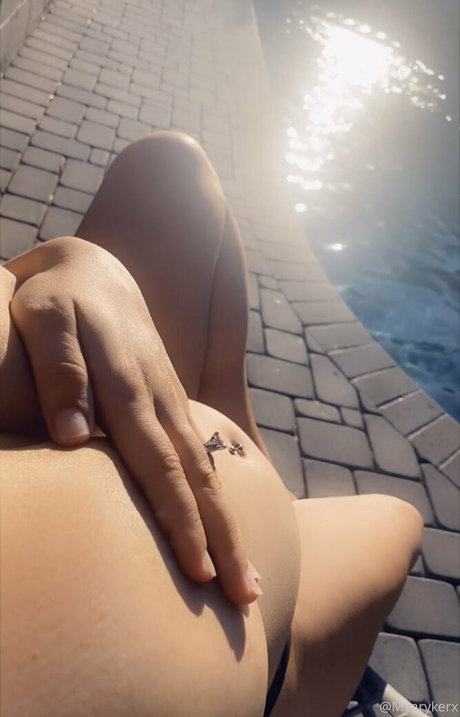 myarykerx star sex photo