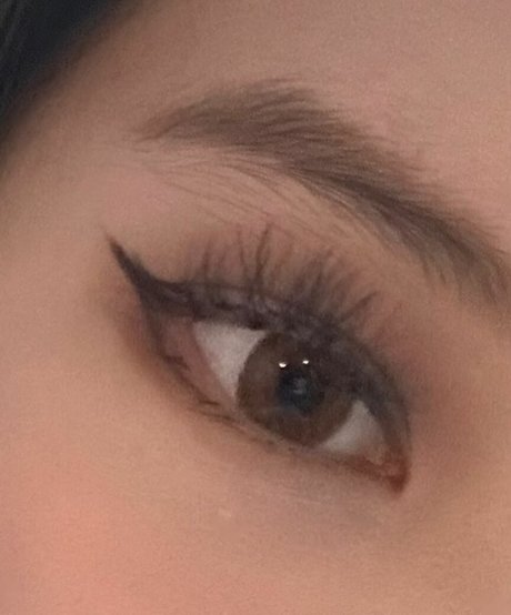 Vicki Mranrr naked star image