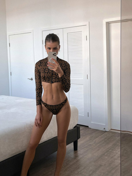 Coco Nady star sexy pictures